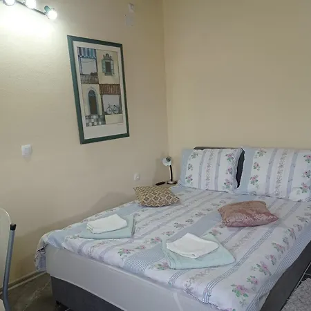 Panorama Apartment *